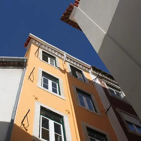 Little Duplex In Alfama Lissabon